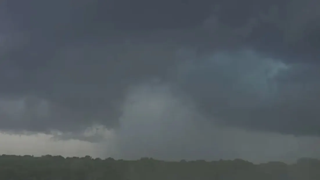 Lowered wall cloud under a thunderstorm